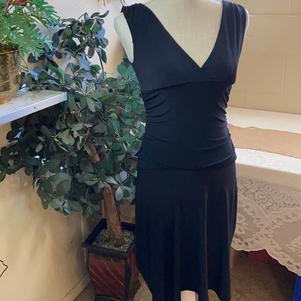 Assa Black V Neck Formal Midi dress - Picture 6 of 8